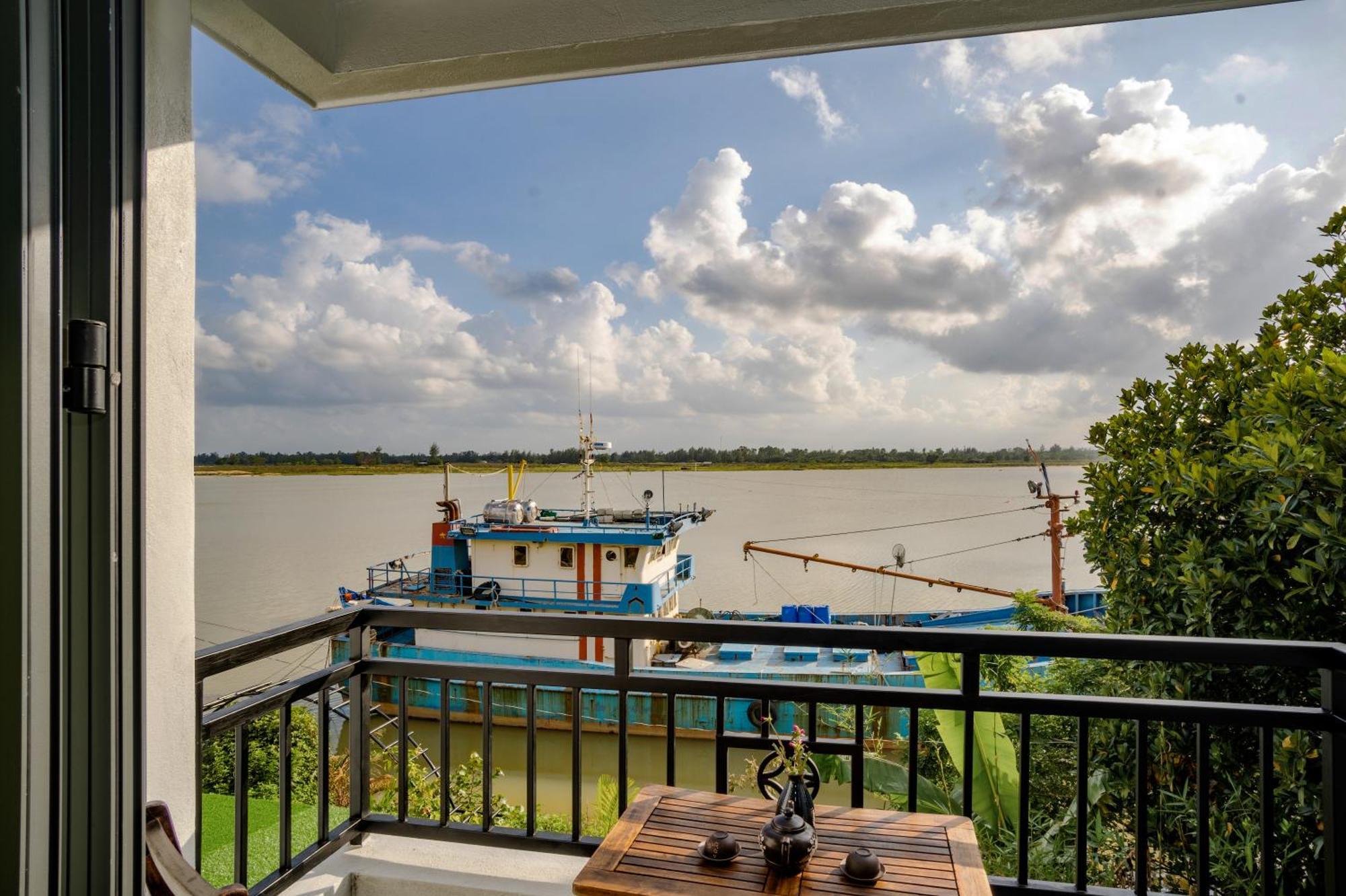 ออทัมน์ เบย์ รีทรีต ฮอยอัน Hotel ภายนอก รูปภาพ