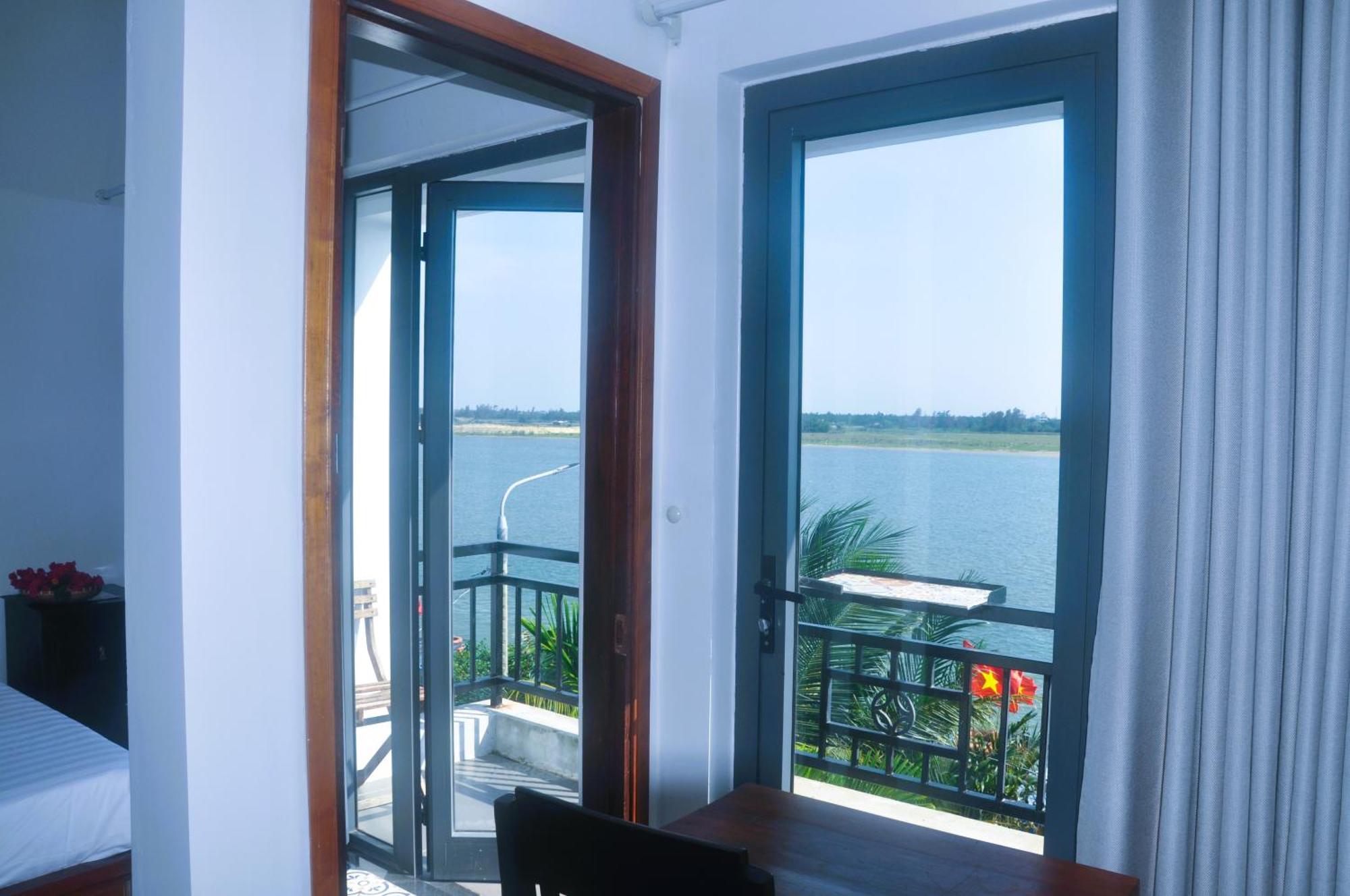 ออทัมน์ เบย์ รีทรีต ฮอยอัน Hotel ภายนอก รูปภาพ