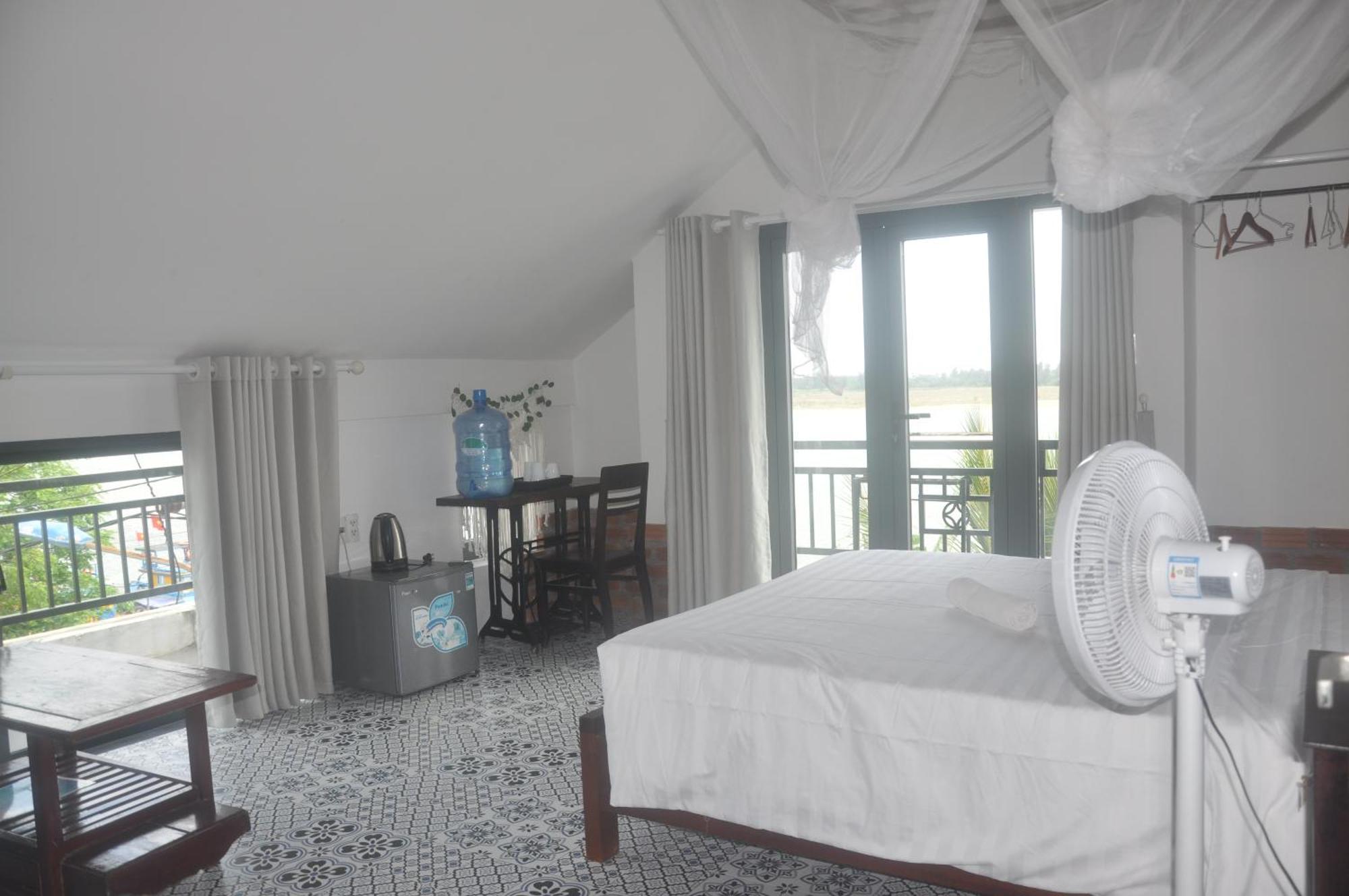 ออทัมน์ เบย์ รีทรีต ฮอยอัน Hotel ภายนอก รูปภาพ