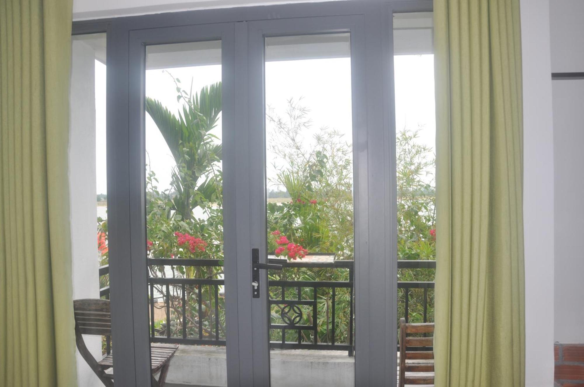 ออทัมน์ เบย์ รีทรีต ฮอยอัน Hotel ภายนอก รูปภาพ